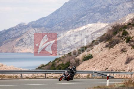 _3219224