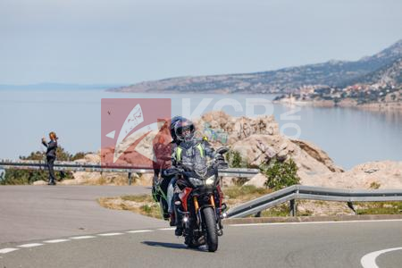 _6139935-iC7pQ9
