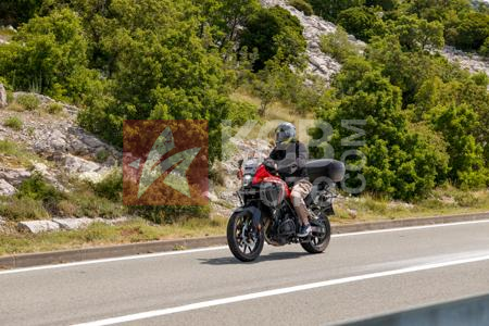_6144010-vl7KZB