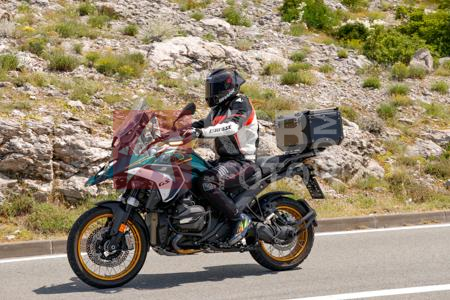 _6144287-BkD17n