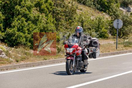 _6208102-UO98RK