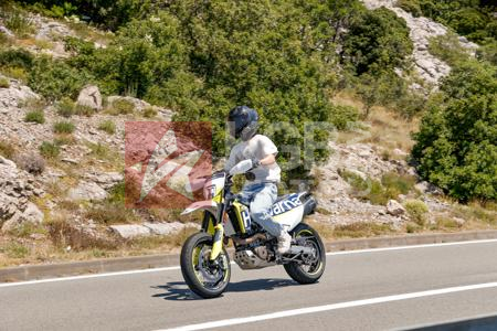 _6208641-0uYI7d