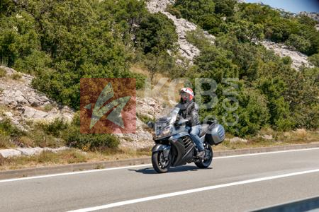 _6208765-CT8T1Y