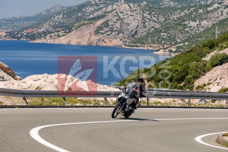 _6208820-C9GS6j