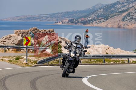 _6211424-3KCA9m