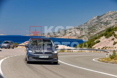 _7040157