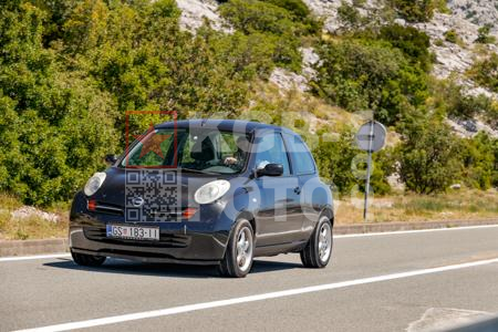 _7040645