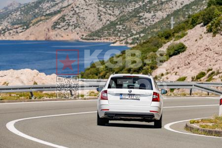 _7052257-d5ReCa