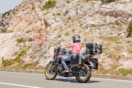 _7189469-YYf5W7