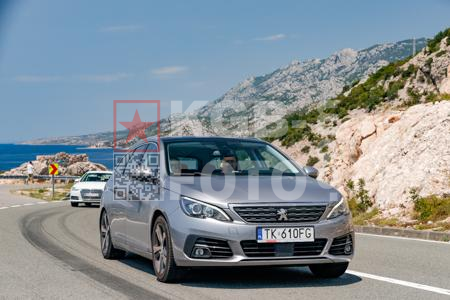_7192077-Kc6IDD