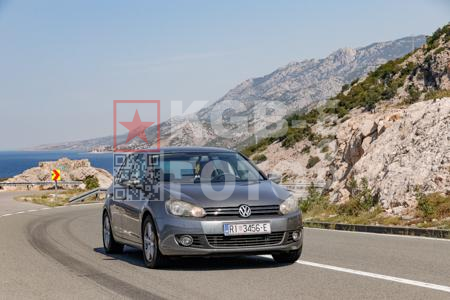 _7194006-32kmZy