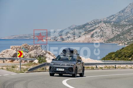 _7195206-MbfpOh