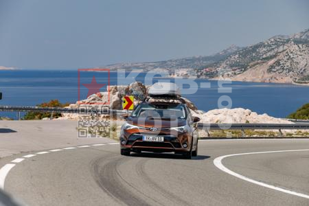 _7196172-Fo8cAG