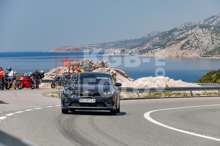 _7195749-M6rYJD