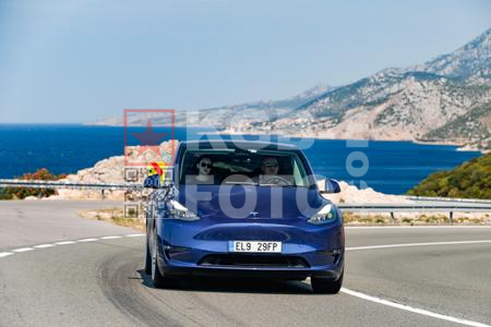 _8080710