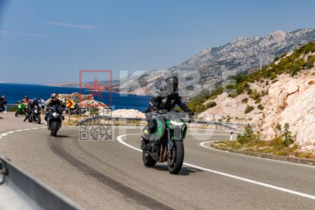 _8082241-x6H0Mp