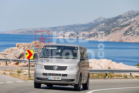 _8094372-rsoKrL