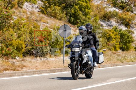 _8095365-s8WpIU