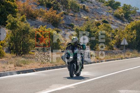 _8168930-NPM6zo