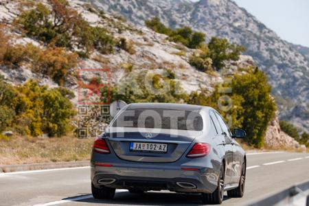 _8161143-YiozQ2