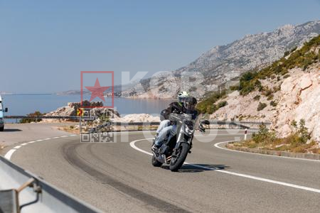 _8161773-ov6KoT