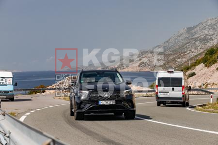 _8291881-Xdp5Qy