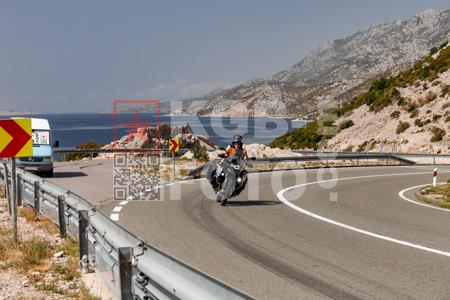 _8291898-AjID20