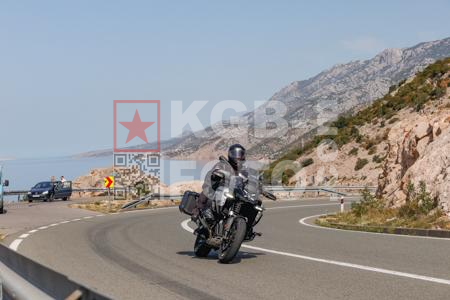 _8302926-2-3YB2uK