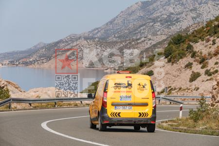 _8303411-Wr8zXo