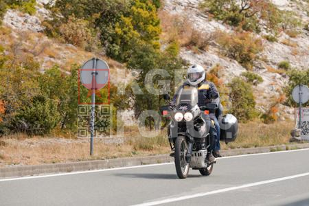 _8304758-2-QZQDA2
