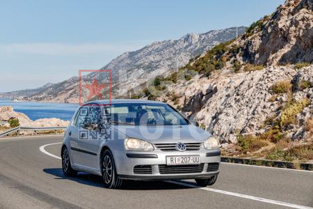 _9055867-2
