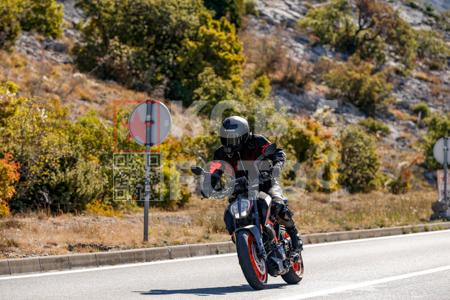 _9056314-2-OhD5wY