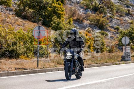 _9056321-2-ovsIlz
