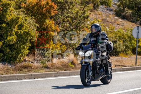 _9056354-2-9BvgA4