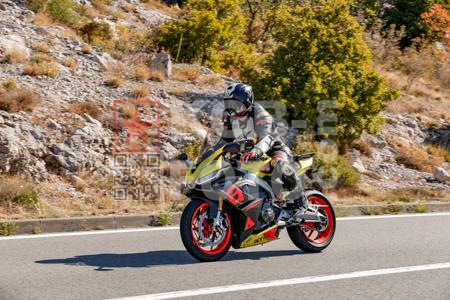 _9056682-2-IHkHSK