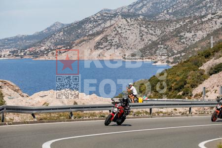 _9057427-2-M6dIPp