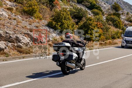 _9057614-2-vBfNsF
