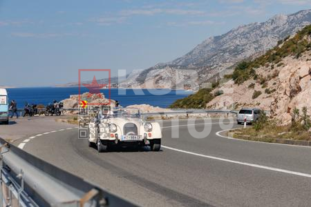 _9061351-8SapyC