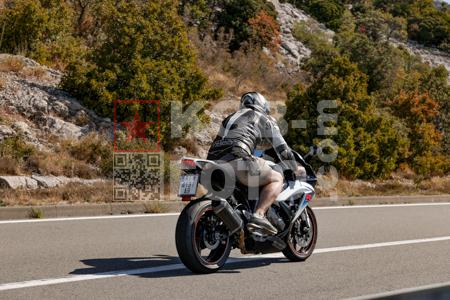 _9061604-x4mMzq