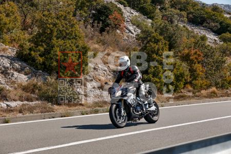 _9061639-9zUhI4
