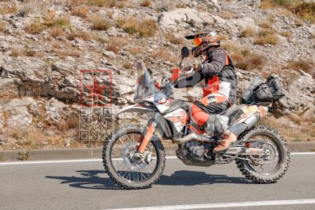 _9062161-emqs4m