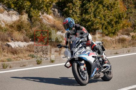 _9062895-eQXGUj