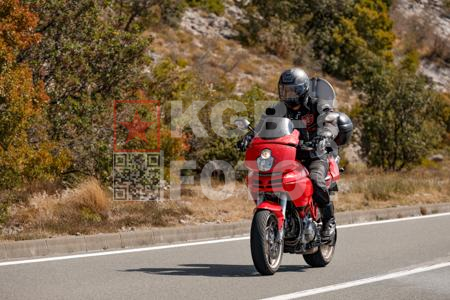 _9062481-lCrmGD