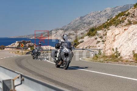 _9063155-UkH0F7