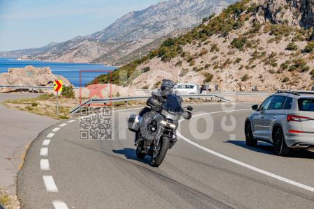 _9133820-8vakaN