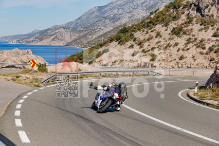 _9133975-DIyt06