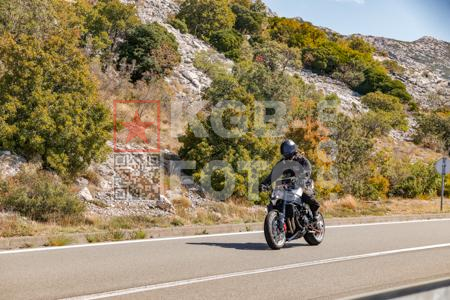 _9135672-FOUUQ0