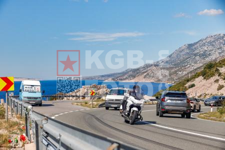 _9135750-2AiG9C