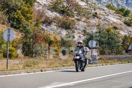 _9135760-630TPj