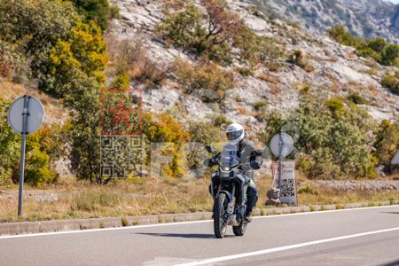 _9135814-aNTFIv